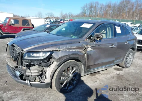 2019 Lincoln Nautilus Select z USA, uszkodzony, nr VIN 2LMPJ8K93KBL28102